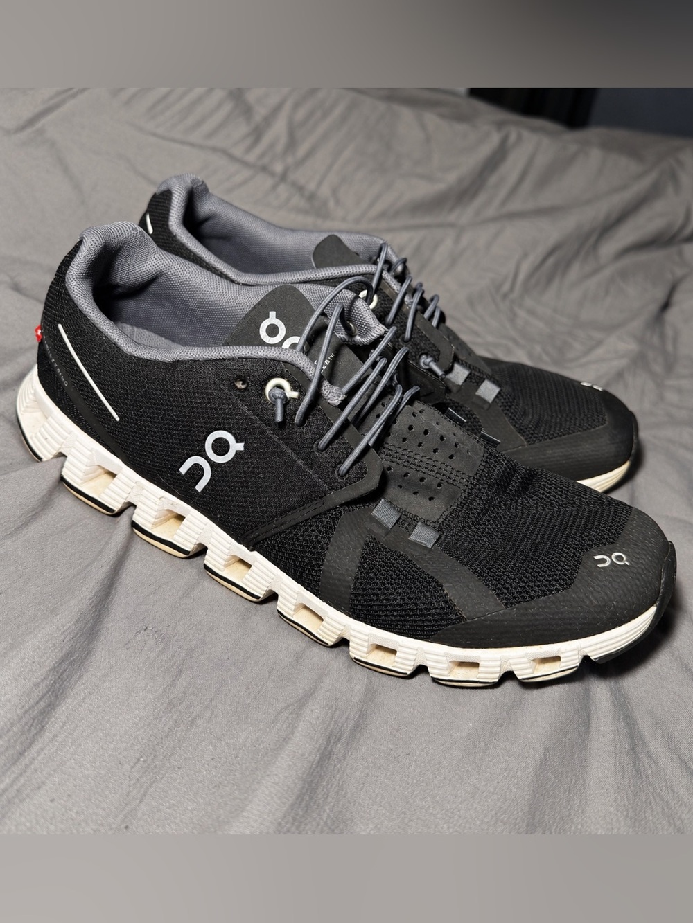 On Running Women’s Cloud Running Shoes - Black & White